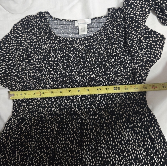 Urban Romantics Black and Cream smocked  Peplum Top Sz Large - Picture 7 of 7